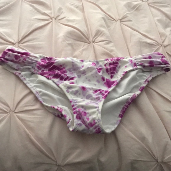 swim suit bottoms - Picture 1 of 1